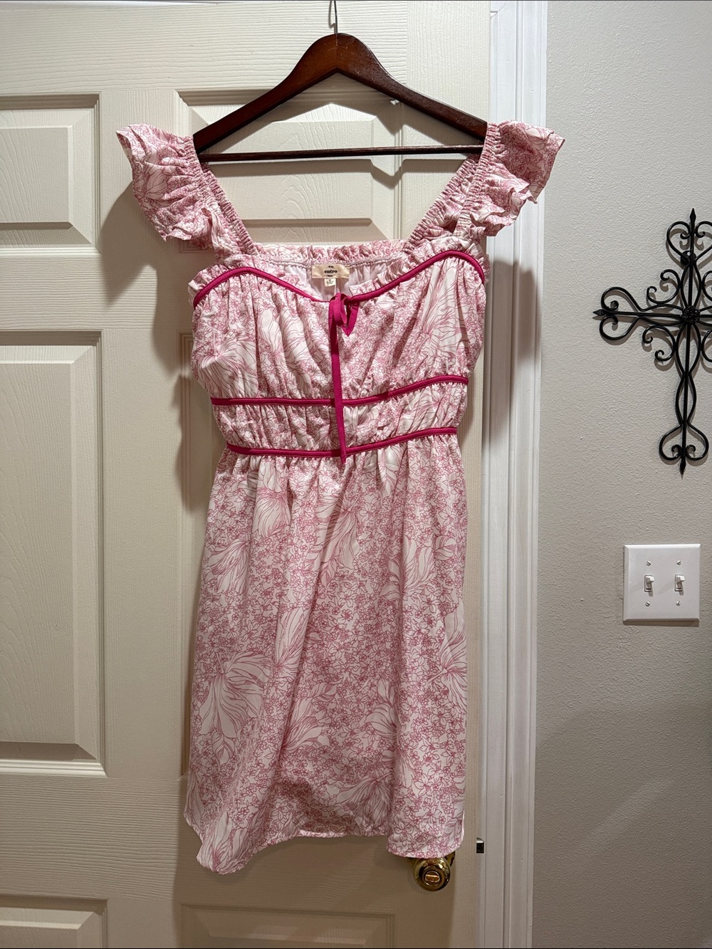 entro Pink and Hot Pink Floral Mini Dress